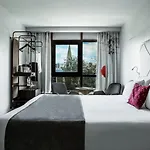 Le Parisis - Tour Eiffel Otel 4*