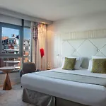 Otel Le Parisis - Tour Eiffel