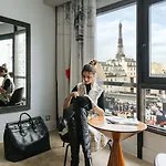 Le Parisis - Tour Eiffel 4*