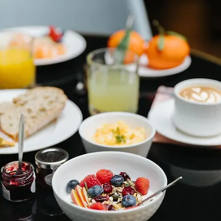 Le Parisis - Tour Eiffel Hotel 4*