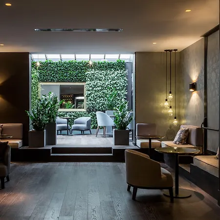 Le Parisis - Tour Eiffel 4*