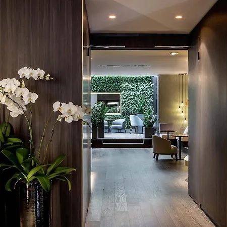 Hotell Le Parisis - Tour Eiffel