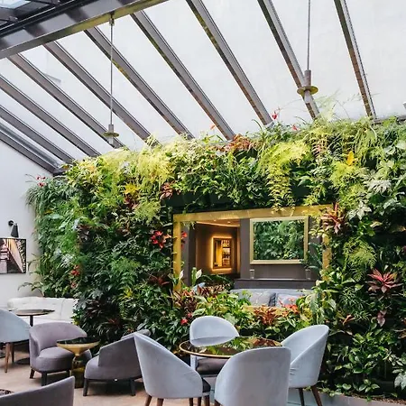 Le Parisis - Tour Eiffel Hotel