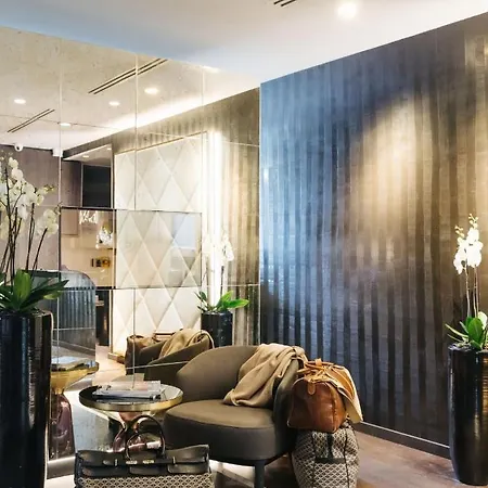 Le Parisis - Tour Eiffel Hotel
