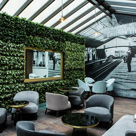 Hotell Le Parisis - Tour Eiffel