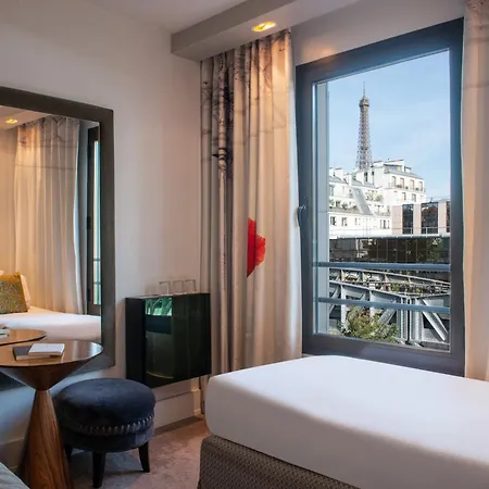 Le Parisis - Tour Eiffel 4* Paris