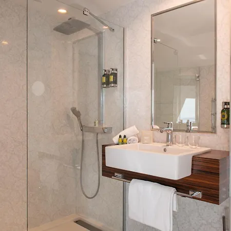 Hotel Le Parisis - Tour Eiffel 4*