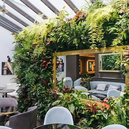 Le Parisis - Tour Eiffel Hotel 4*