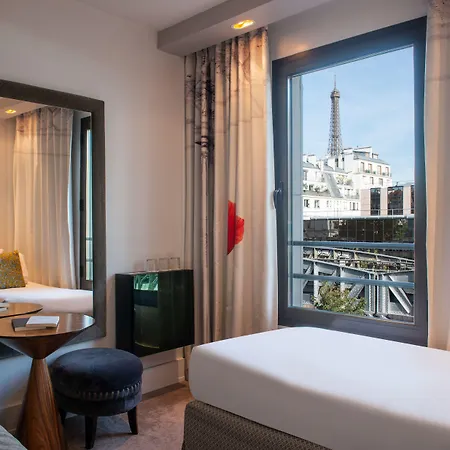 Hotel Le Parisis - Tour Eiffel