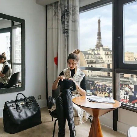 Le Parisis - Tour Eiffel 4*