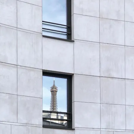 Hotel Le Parisis - Tour Eiffel 4*