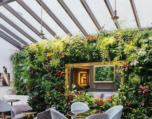 Le Parisis - Tour Eiffel Hotel