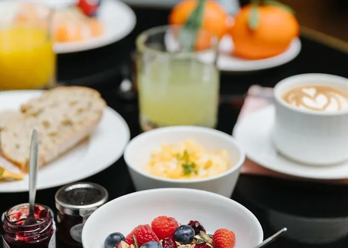 Le Parisis - Tour Eiffel Hotel 4*