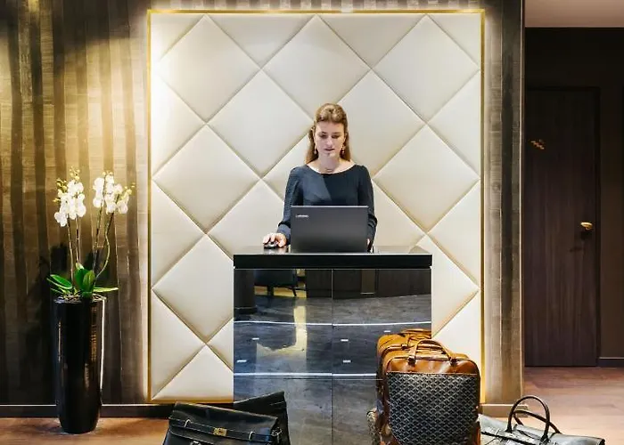 Le Parisis - Tour Eiffel Paris