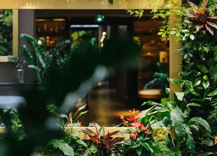 Le Parisis - Tour Eiffel Otel 4*