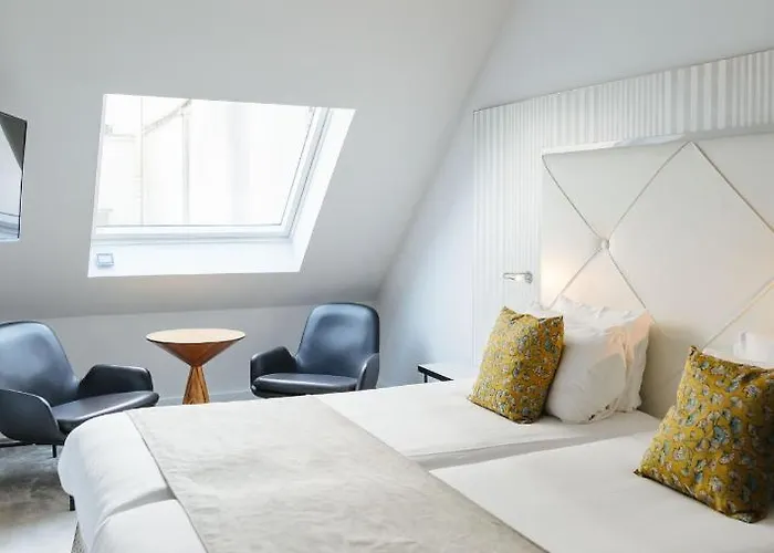 Otel Le Parisis - Tour Eiffel 4*