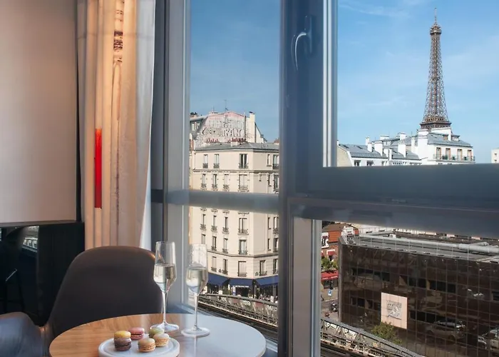 Hotel Le Parisis - Tour Eiffel Paris