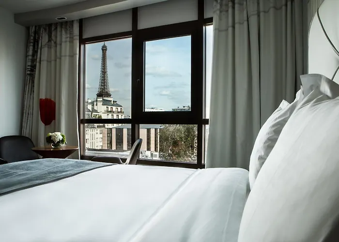 Otel Le Parisis - Tour Eiffel