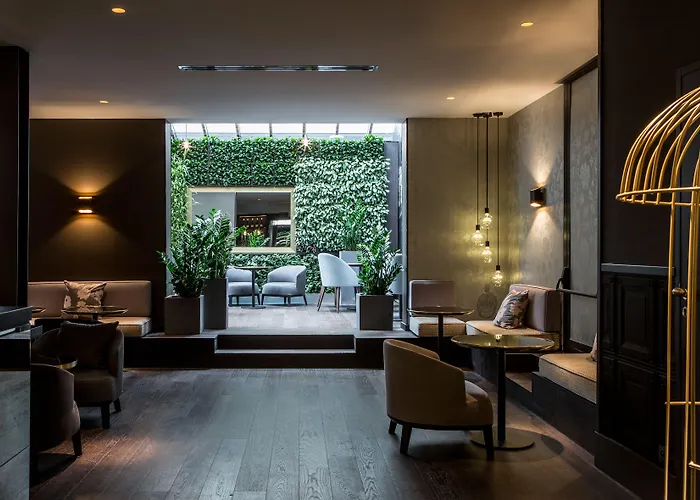 Le Parisis - Tour Eiffel 4*