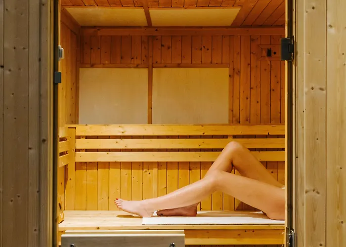 Hotel Le Parisis - Tour Eiffel 4*