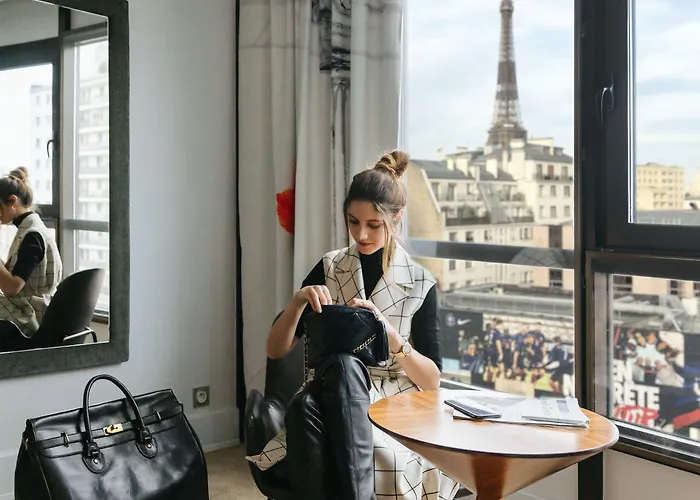 Le Parisis - Tour Eiffel 4*