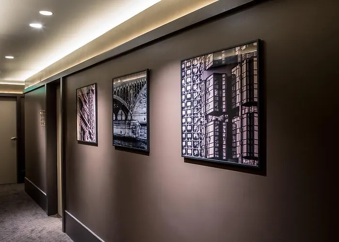 Le Parisis - Tour Eiffel Hotel