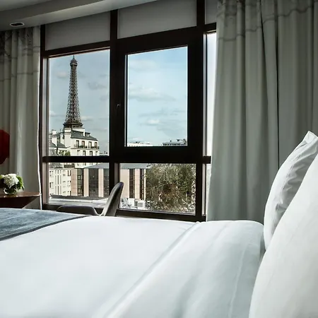 Отель Le Parisis - Tour Eiffel