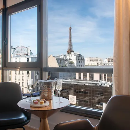 Отель Le Parisis - Tour Eiffel 4*
