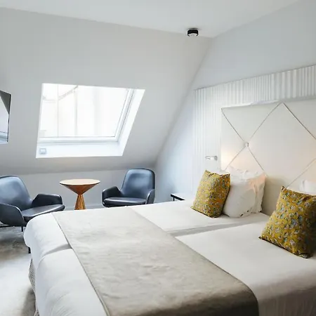 Hotel Le Parisis - Tour Eiffel 4*