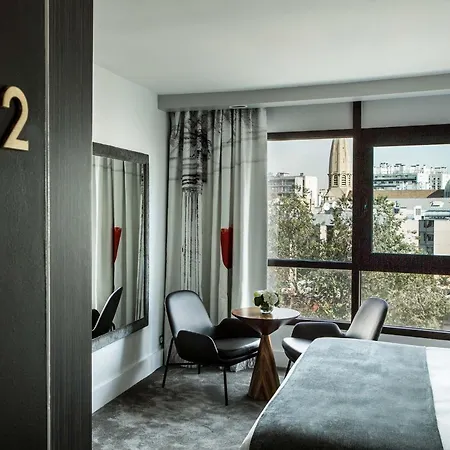 Le Parisis - Tour Eiffel Hotel 4*