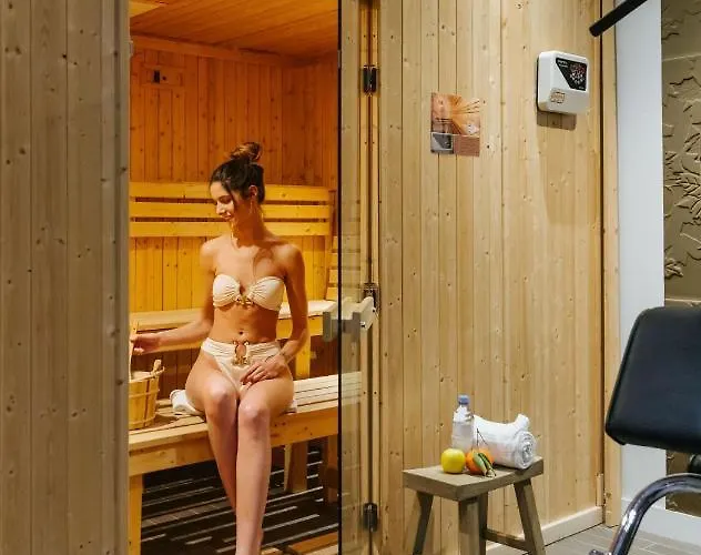 Hotel Le Parisis - Tour Eiffel 4*