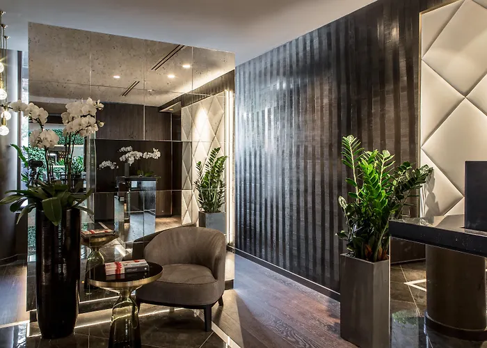 Hotel Le Parisis - Tour Eiffel