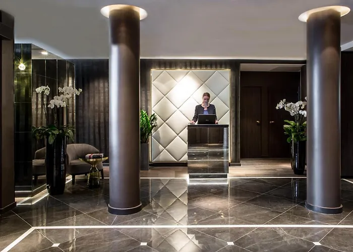 Le Parisis - Tour Eiffel 4*