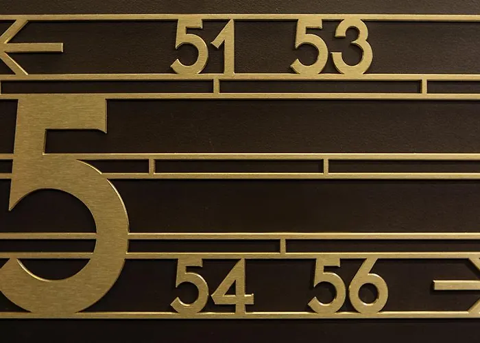 Le Parisis - Tour Eiffel 4*