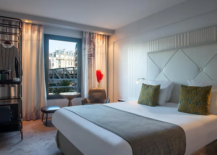 Le Parisis - Tour Eiffel 4* Paříž