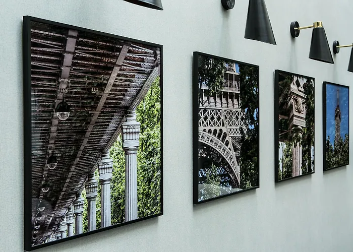 Le Parisis - Tour Eiffel 4* Paříž